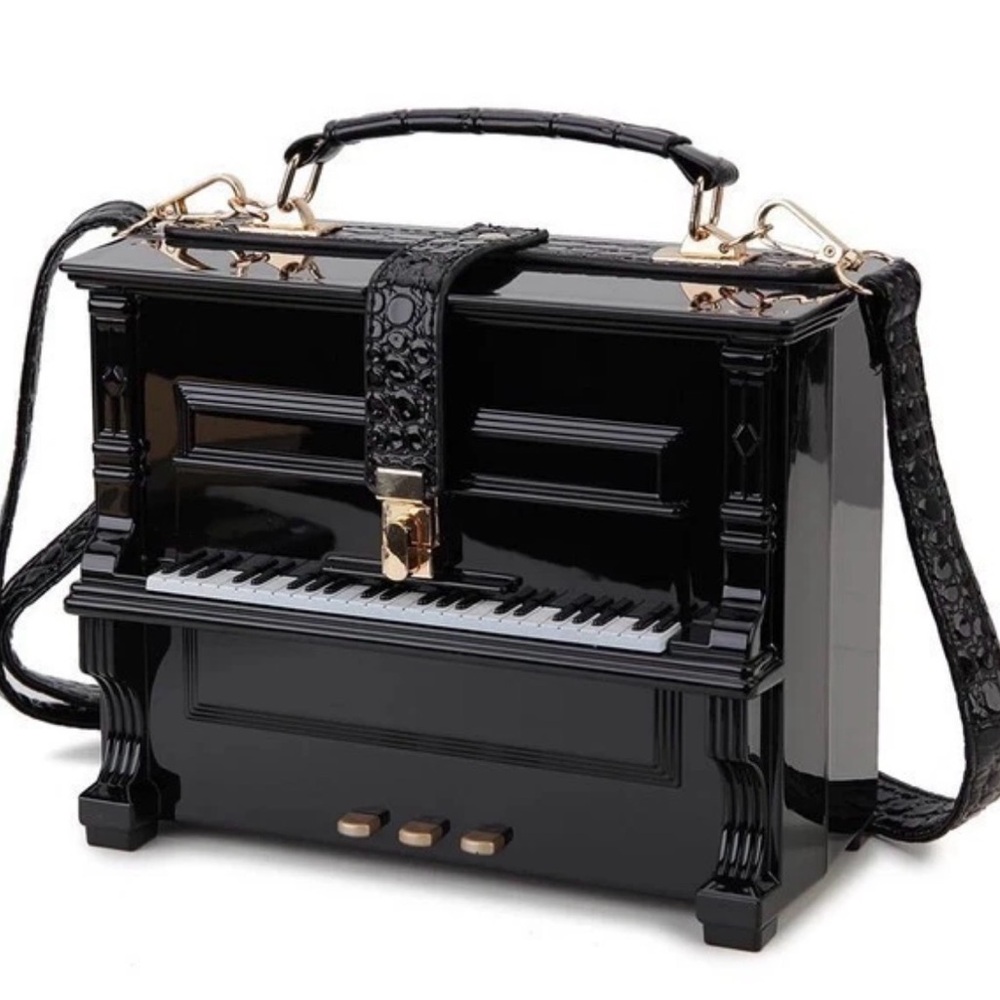 Elegant Black Piano-Themed Handbag